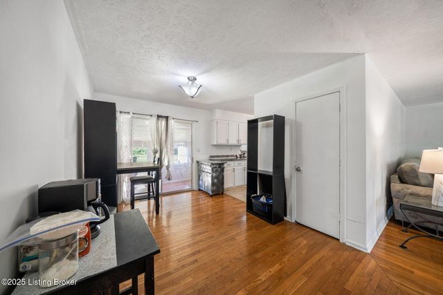 249 Indiana Trail, Radcliff, KY 40160