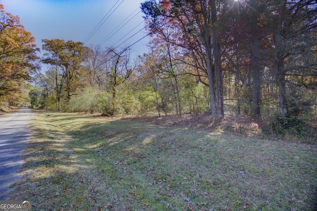 405 W Richardson Street, Oxford, GA 30054