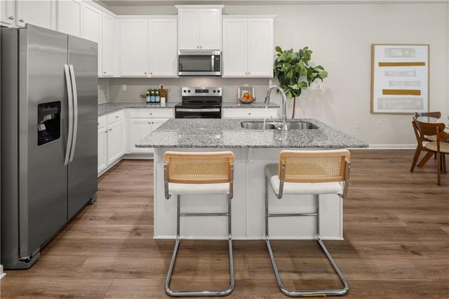 4252 Notting Hill Drive, Atlanta, GA 30331