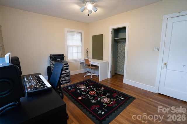 2640 Chesterfield Avenue, Charlotte, NC 28205