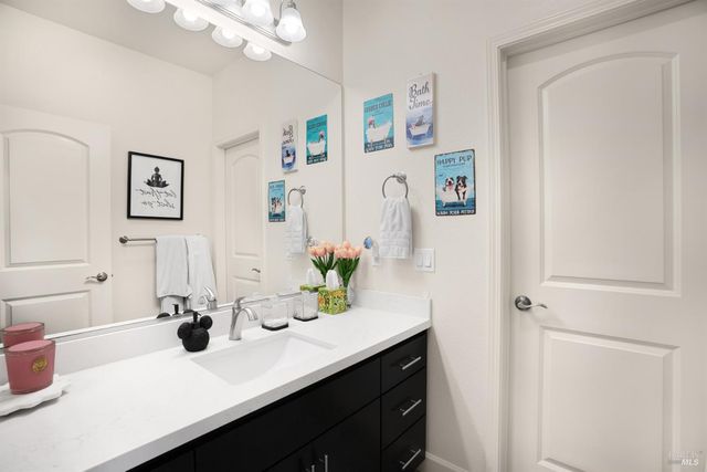 7465 Walker Way, Rohnert Park, CA 94928