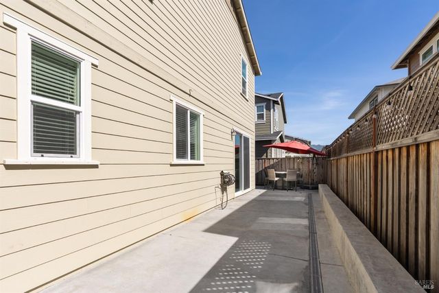 7465 Walker Way, Rohnert Park, CA 94928