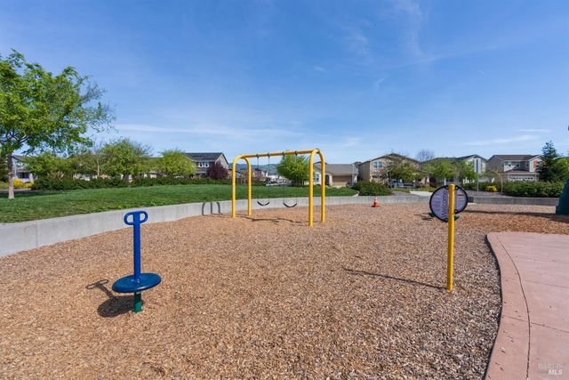 7465 Walker Way, Rohnert Park, CA 94928