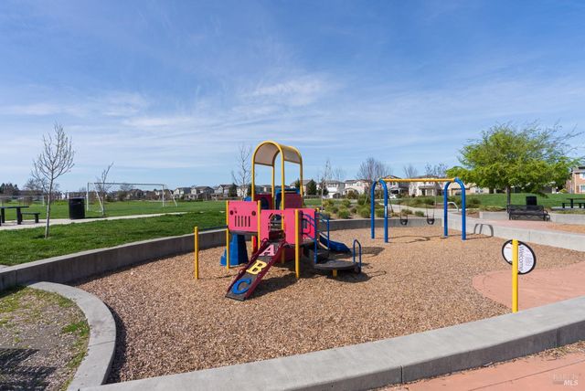 7465 Walker Way, Rohnert Park, CA 94928