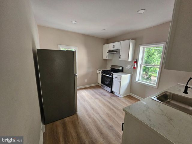 315 RUTHERFORD AVE, Trenton, NJ 08618