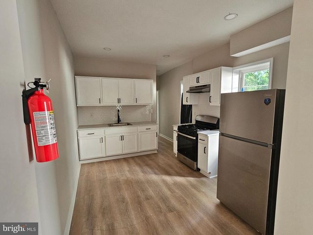 315 RUTHERFORD AVE, Trenton, NJ 08618