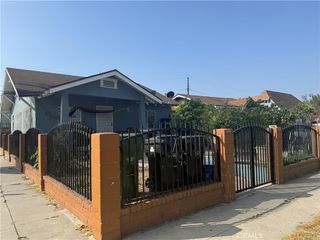 1300 W 71st, Los Angeles, CA 90044