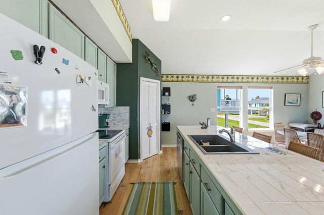 4014 Jackson Drive, Galveston, TX 77554