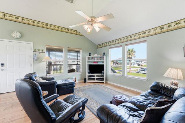 4014 Jackson Drive, Galveston, TX 77554