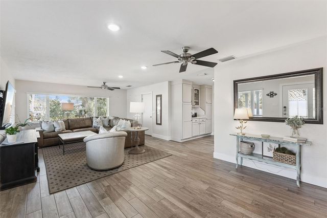 316 E 5TH AVENUE, Windermere, FL 34786