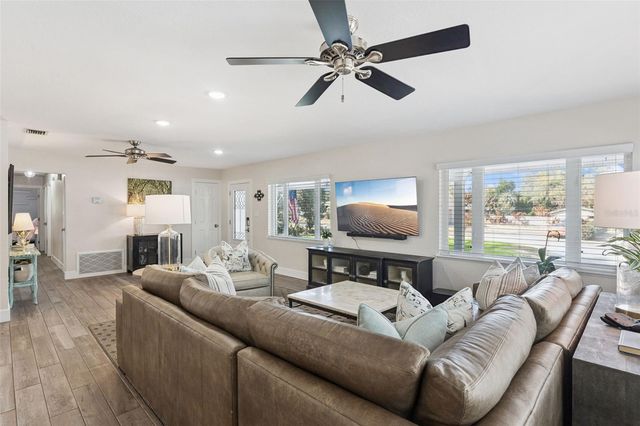 316 E 5TH AVENUE, Windermere, FL 34786