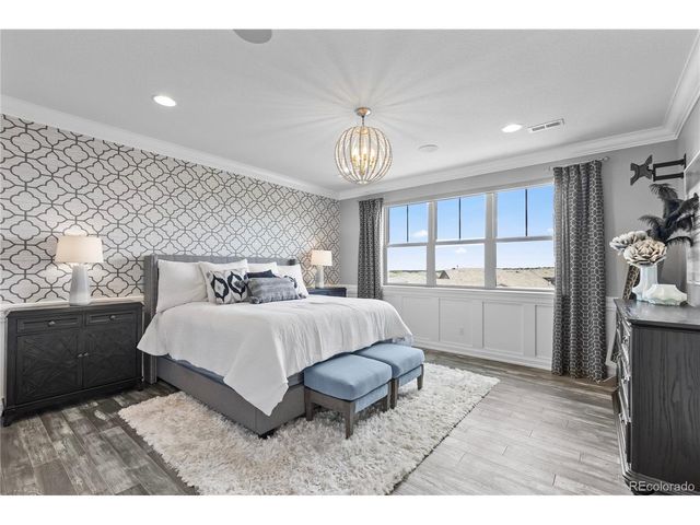 485 Meadowleaf Ln, Highlands Ranch, CO 80126