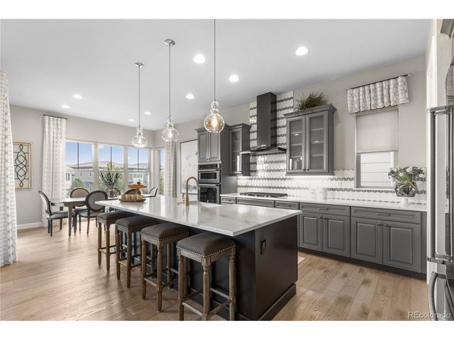 485 Meadowleaf Ln, Highlands Ranch, CO 80126