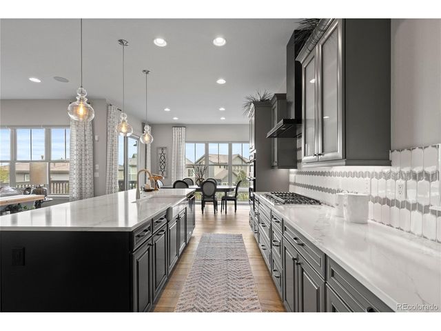 485 Meadowleaf Ln, Highlands Ranch, CO 80126
