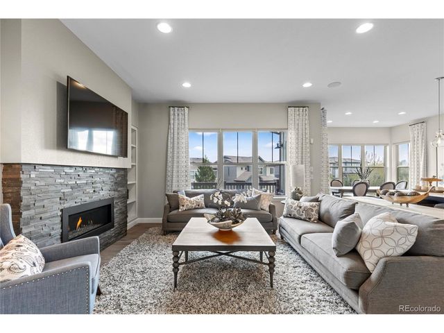 485 Meadowleaf Ln, Highlands Ranch, CO 80126