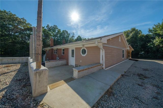 624 Gilbreath Street, Graham, NC 27253