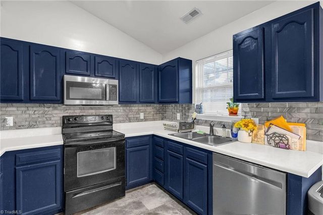 3565 Cortland Drive, Winston-salem, NC 27105