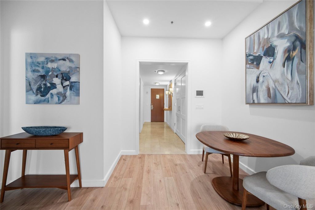 1 Renaissance Square 10B, White Plains, NY 10601 — photo 4