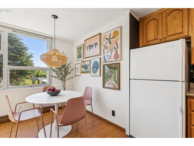 1220 Ne 17TH Ave 3D, Portland, OR 97232