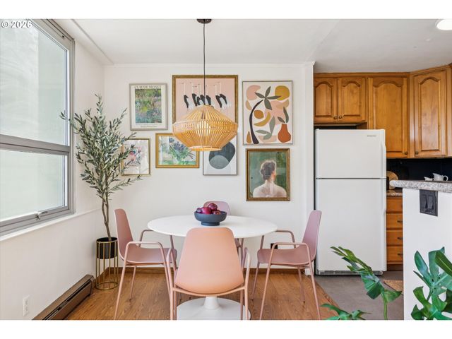 1220 Ne 17TH Ave 3D, Portland, OR 97232