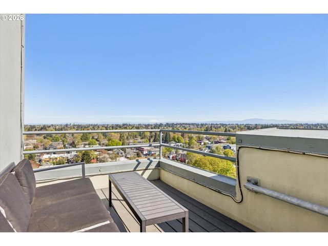 1220 Ne 17TH Ave 3D, Portland, OR 97232