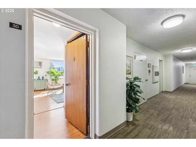 1220 Ne 17TH Ave 3D, Portland, OR 97232