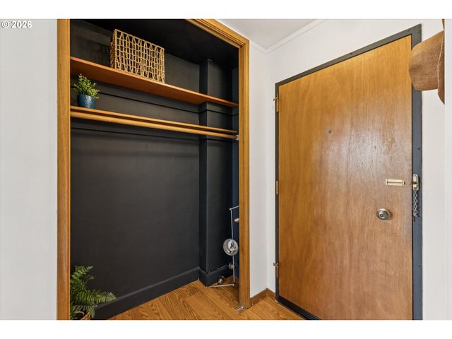 1220 Ne 17TH Ave 3D, Portland, OR 97232