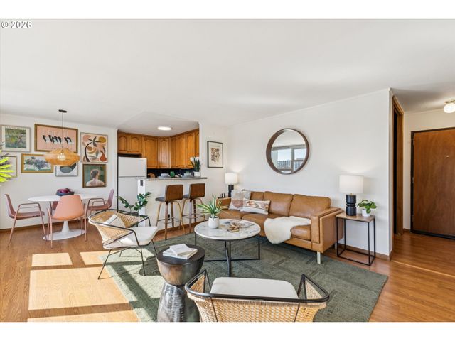 1220 Ne 17TH Ave 3D, Portland, OR 97232