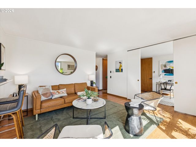 1220 Ne 17TH Ave 3D, Portland, OR 97232