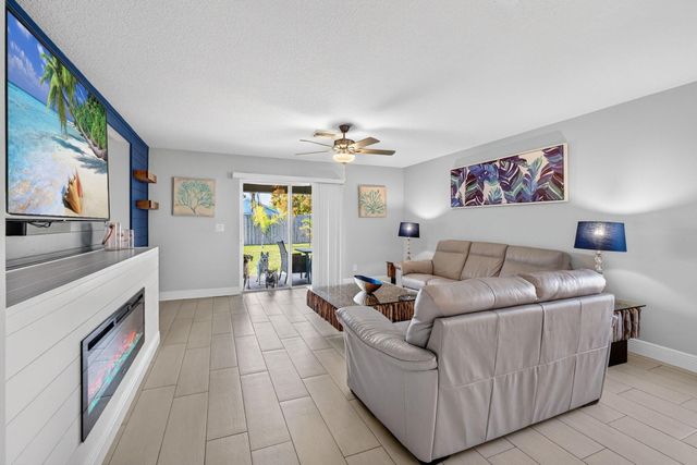 452 SE Asbury Lane, Port St Lucie, FL 34983