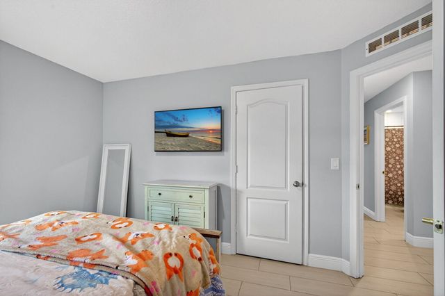 452 SE Asbury Lane, Port St Lucie, FL 34983