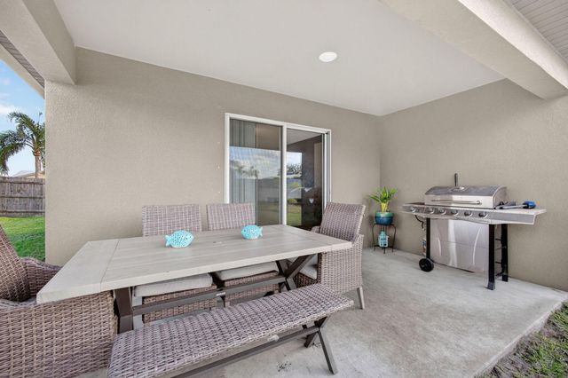 452 SE Asbury Lane, Port St Lucie, FL 34983