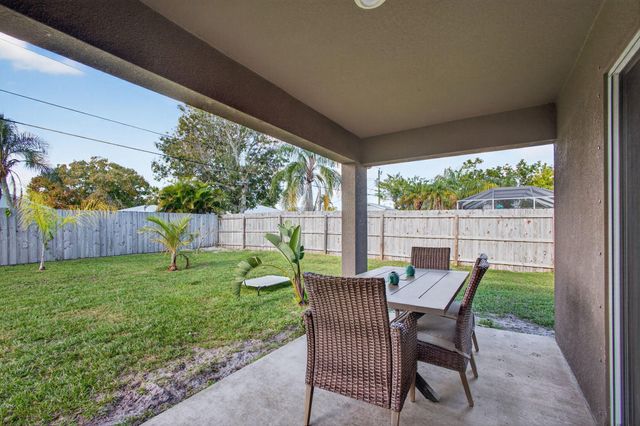 452 SE Asbury Lane, Port St Lucie, FL 34983