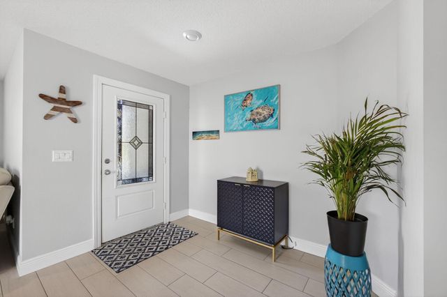 452 SE Asbury Lane, Port St Lucie, FL 34983