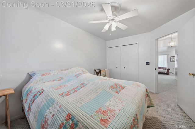 25204 Franklin Terrace 6, South Lyon, MI 48178