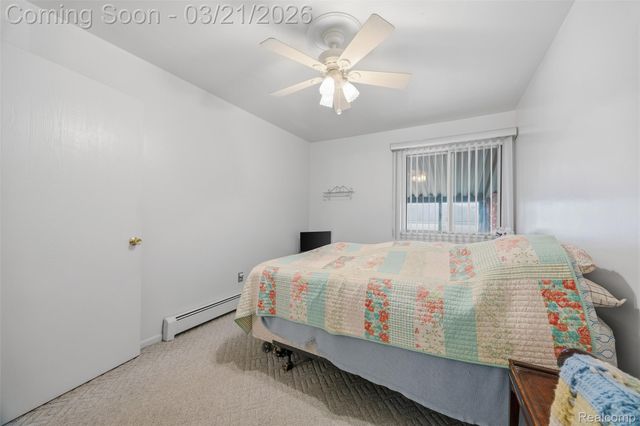 25204 Franklin Terrace 6, South Lyon, MI 48178