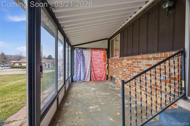 25204 Franklin Terrace 6, South Lyon, MI 48178