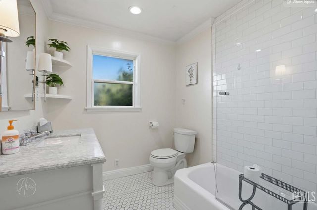 2730 Buena Vista Street, Bakersfield, CA 93304