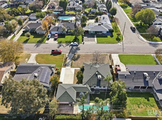 2730 Buena Vista Street, Bakersfield, CA 93304