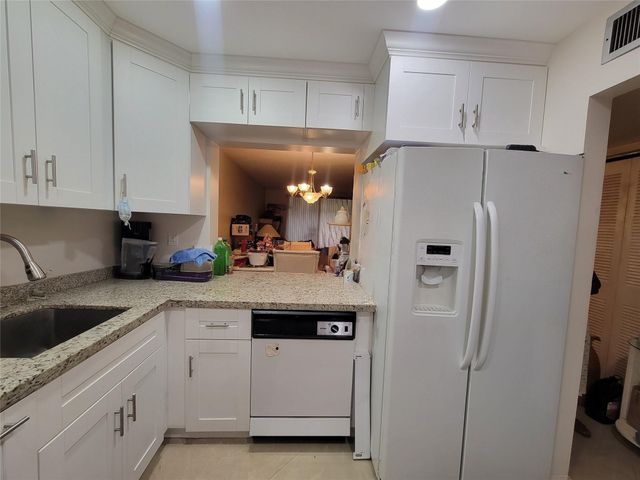 5945 Del Lago Circle, Sunrise, FL 33313