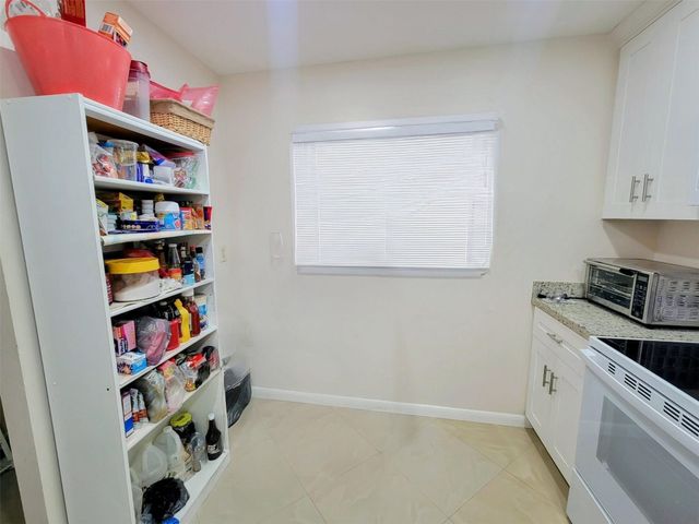 5945 Del Lago Circle, Sunrise, FL 33313