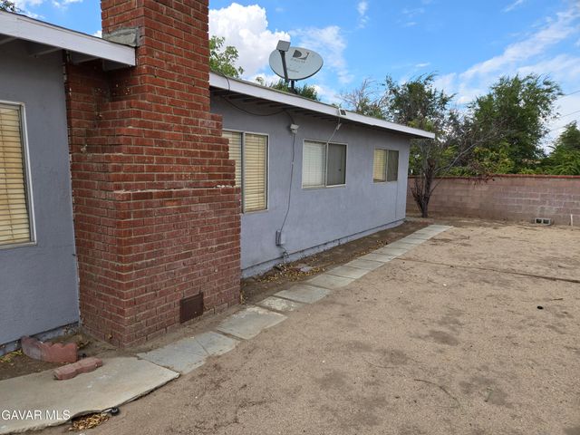 44036 Cedar Avenue, Lancaster, CA 93534