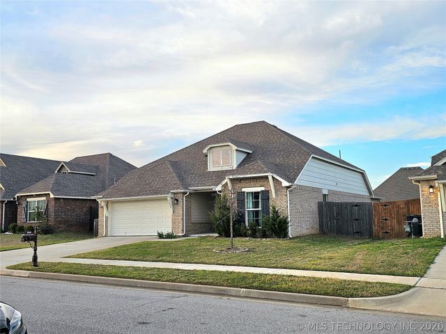 2629 W 114 Street, Jenks, OK 74037