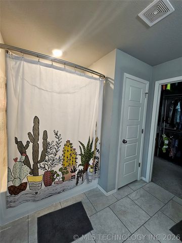 2629 W 114 Street, Jenks, OK 74037