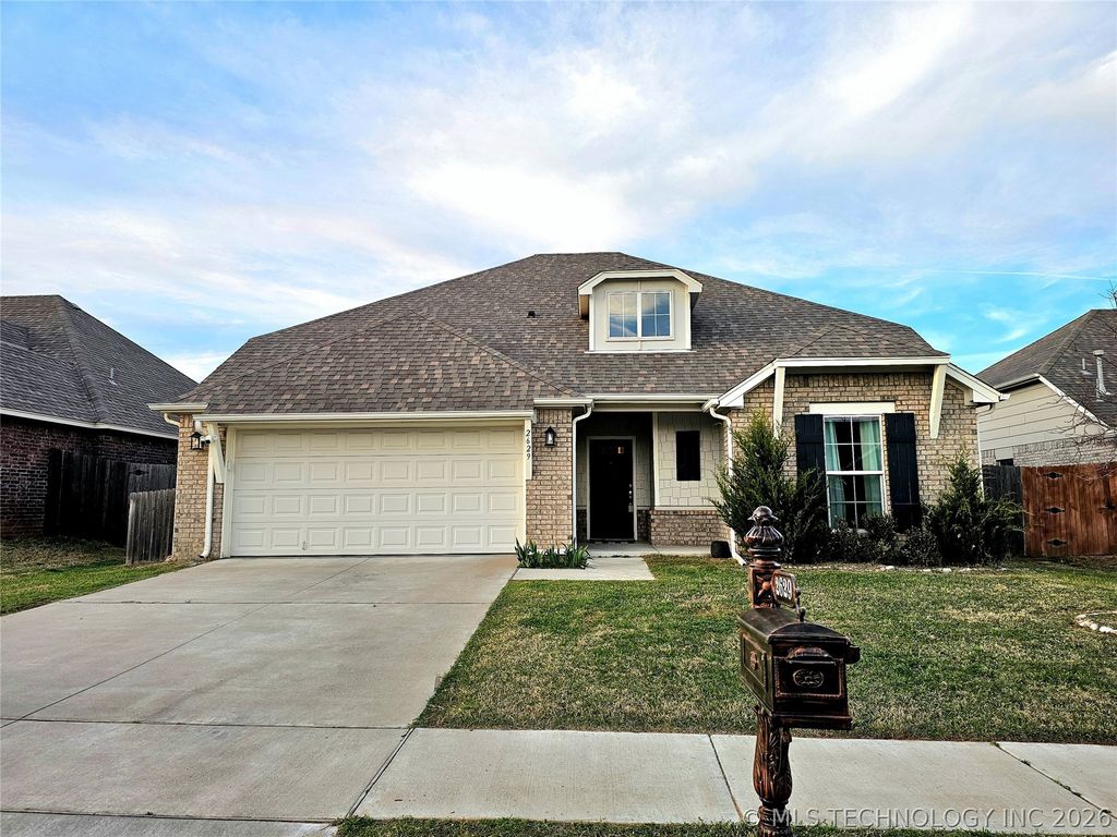 2629 W 114 Street, Jenks, OK 74037