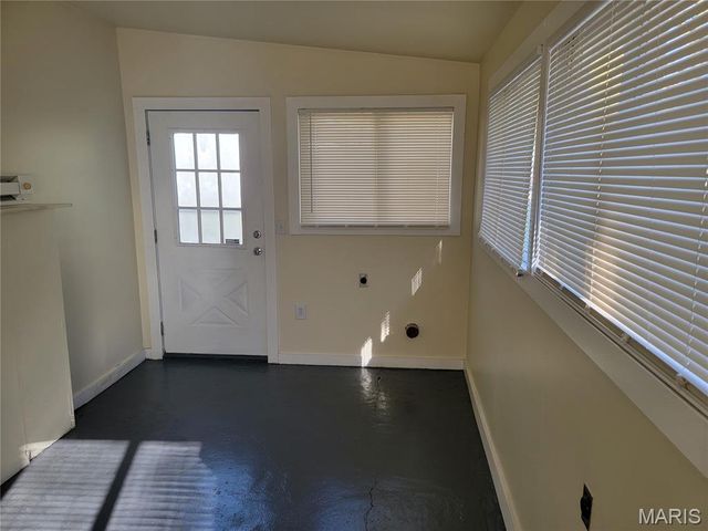 338 Saint Louis Avenue 2f, St Louis, MO 63135