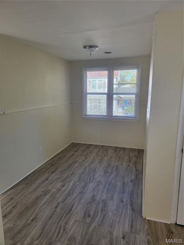 338 Saint Louis Avenue 2f, St Louis, MO 63135