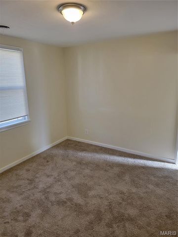 338 Saint Louis Avenue 2f, St Louis, MO 63135
