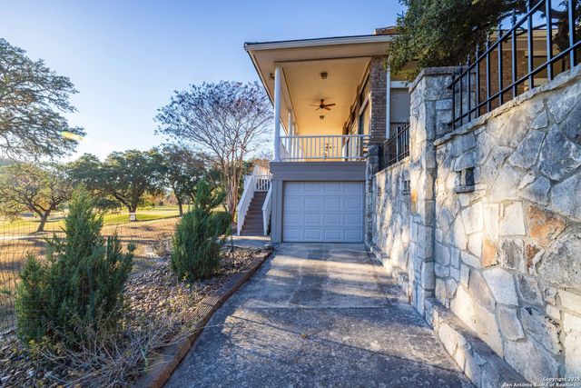 110 Antelope, Boerne, TX 78006