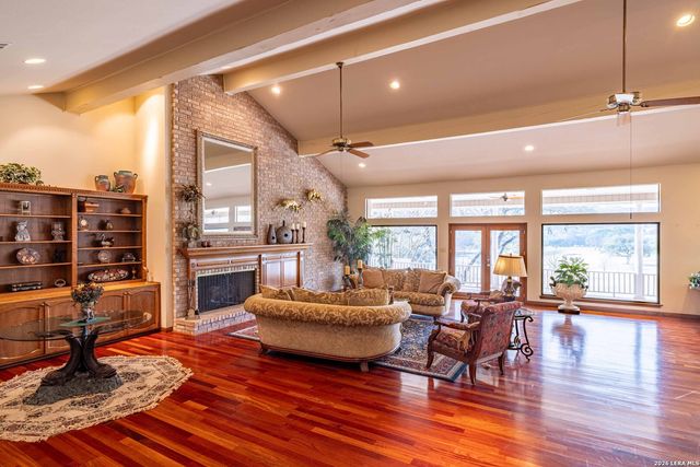 110 Antelope, Boerne, TX 78006